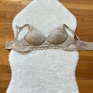 Maiden Form 36C wireless Bralette Nude